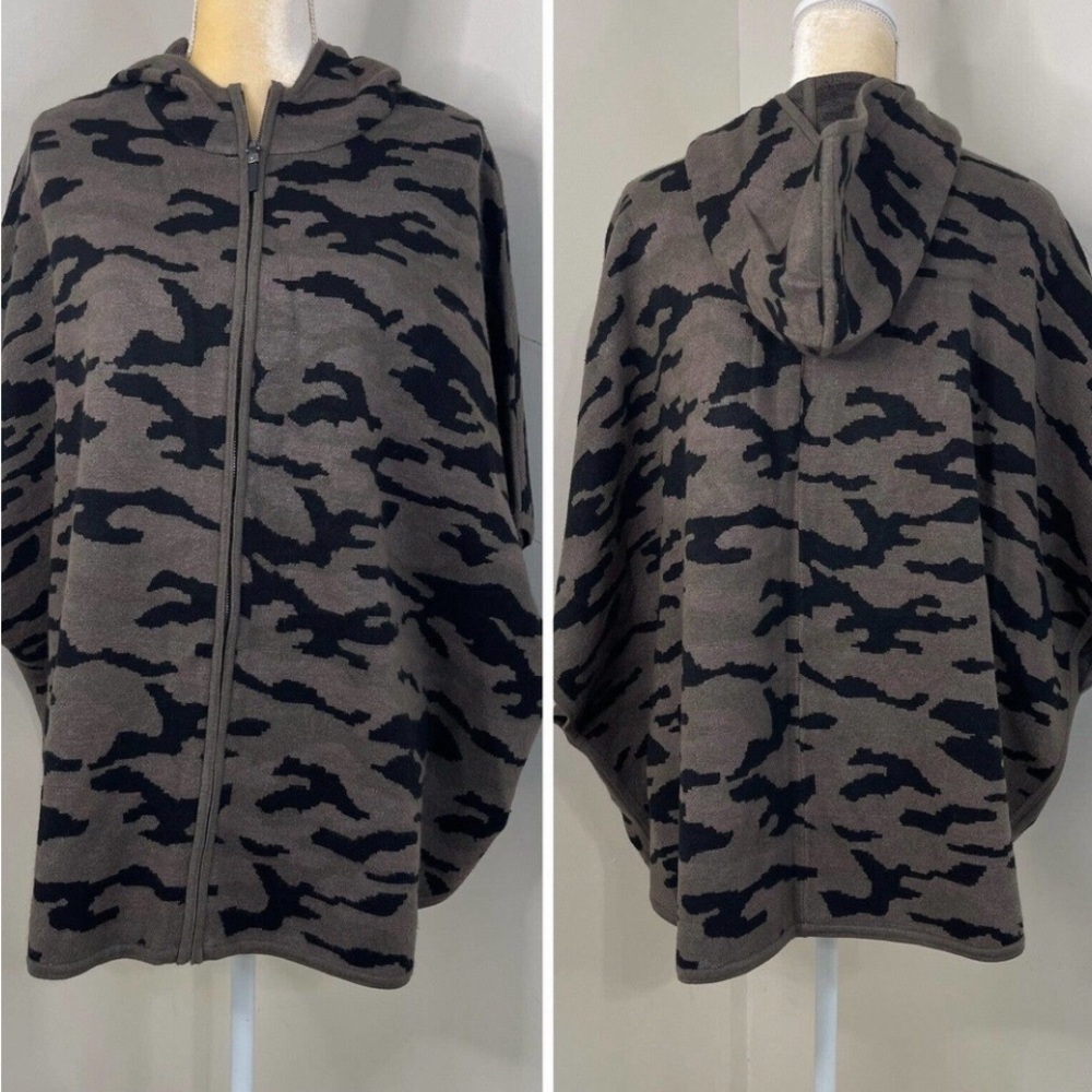 Tahari Hooded Poncho Cape Jacket – Camo Print – Size S/M